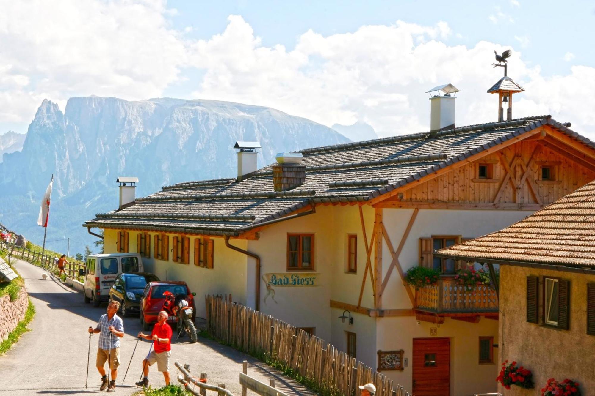 Gasthaus Bad Siess Longostagno Εξωτερικό φωτογραφία
